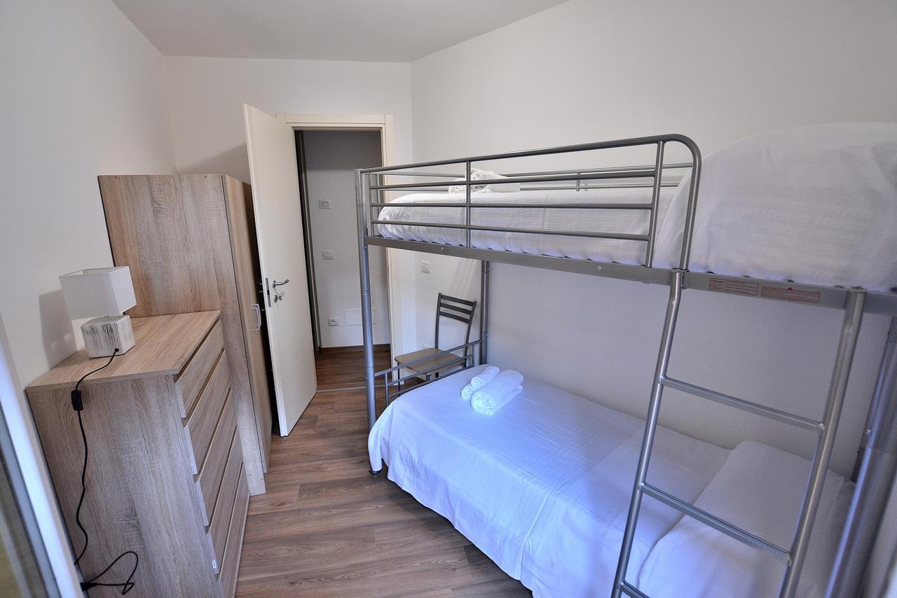 Apartment Del Pescatore Torri Del Benaco Bagian luar foto